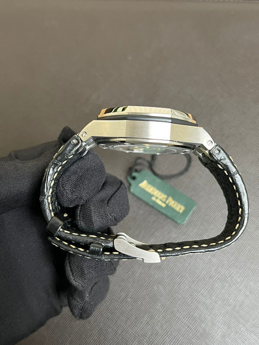 N/A 26470ST Safari Preowned and Polished Watch Only