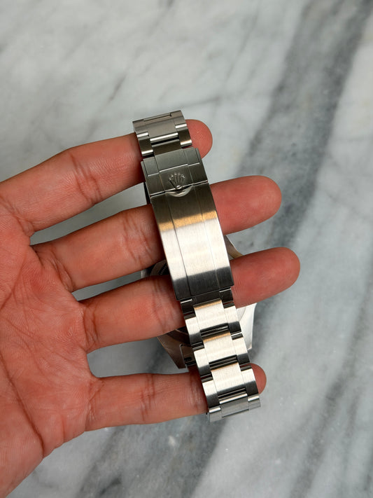 2022 124060 No Date Preowned and Polished Complete