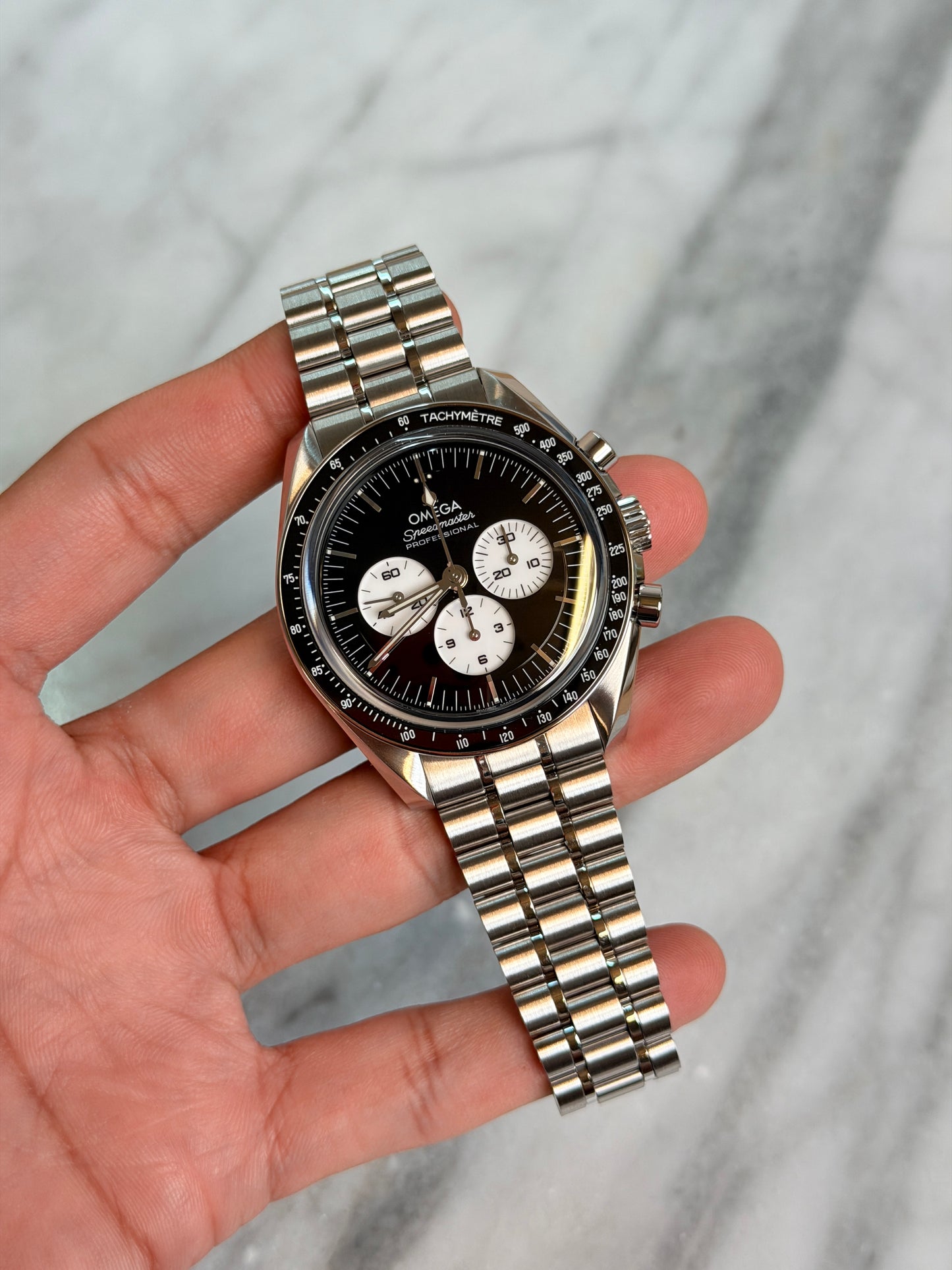 2026 310.30.42.50.01.004 Moonwatch 42mm New Complete, Box/Warranty Card Only