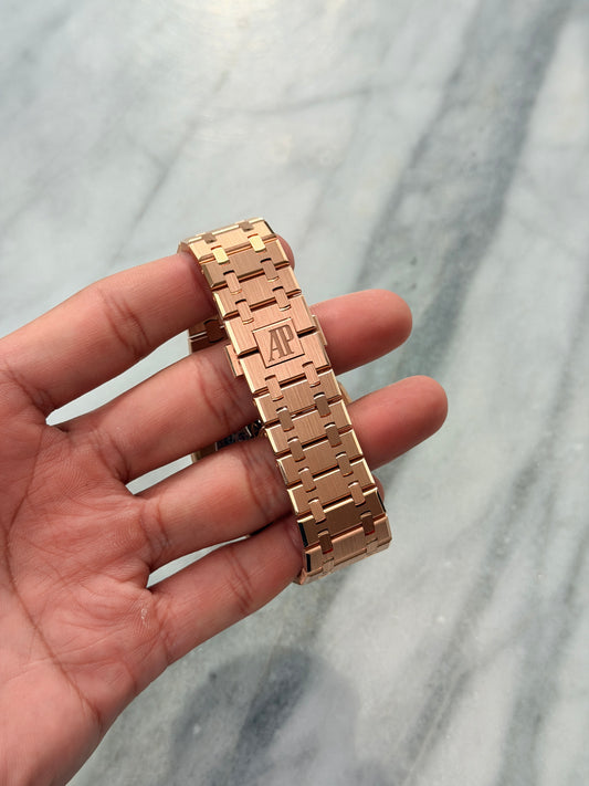 2022 15510OR Blue on Bracelet, Preowned Good Complete
