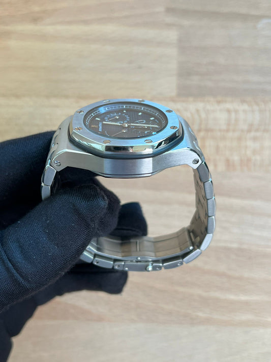 N/A 25970ST Blue Offshore 38mm, HK Edition Limited to 100 Preowned Watch/Archives/2023 AP Service Papers