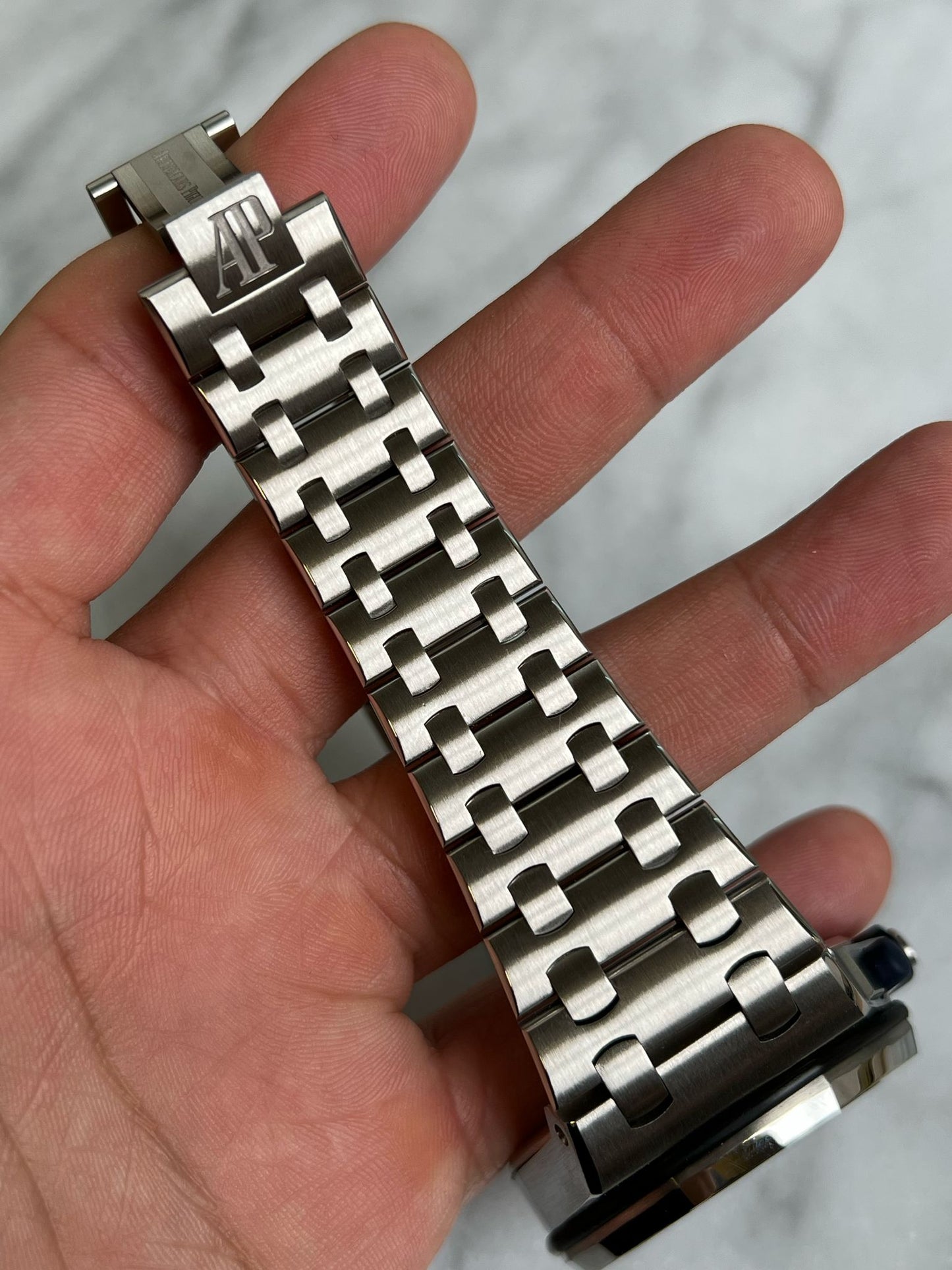 N/A 25721ST.OO.1000ST.01 Blue on Bracelet Preowned Watch Only