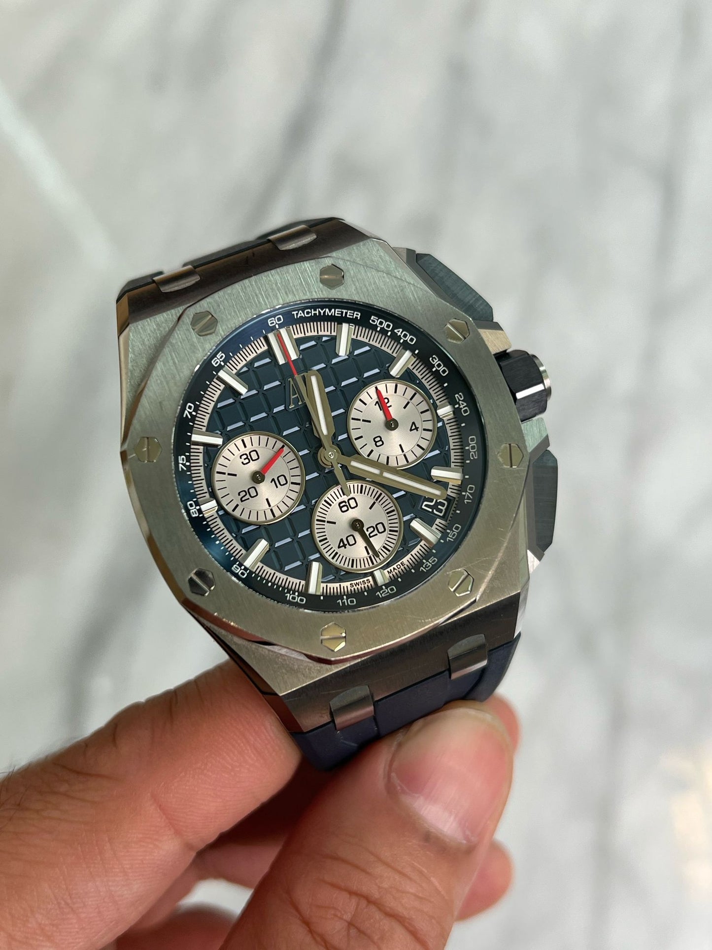 N/A 26420TI Blue Offshore 43 Preowned Watch Only