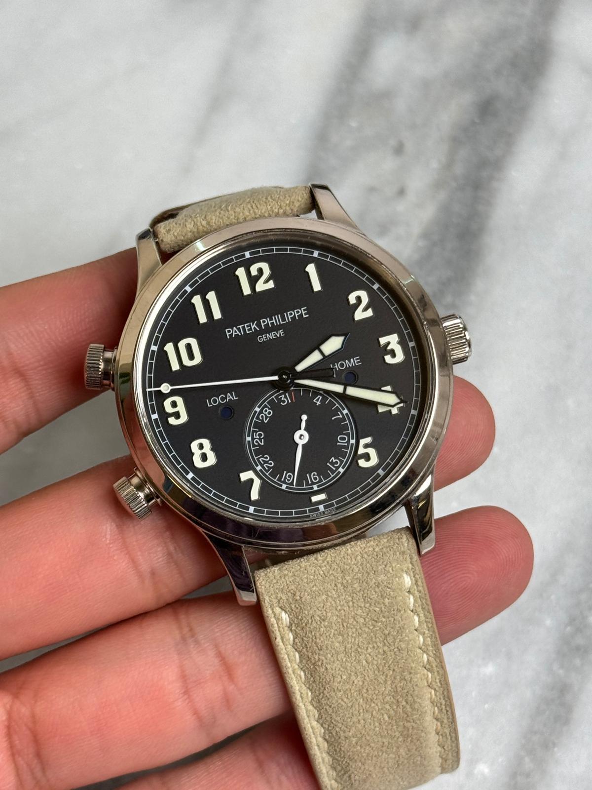 2019 5524G-001 Blue Pilot Travel Time Preowned Complete