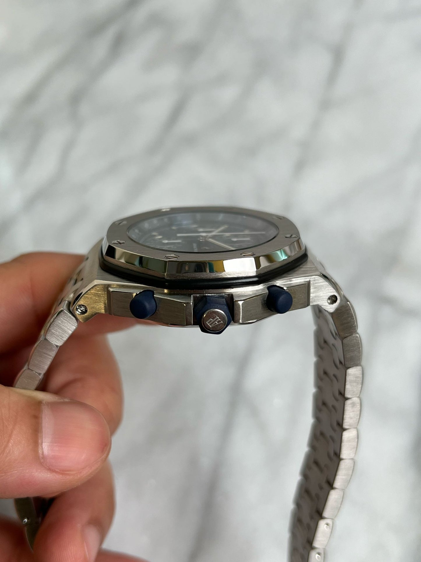 N/A 25721ST.OO.1000ST.01 Blue on Bracelet Preowned Watch Only
