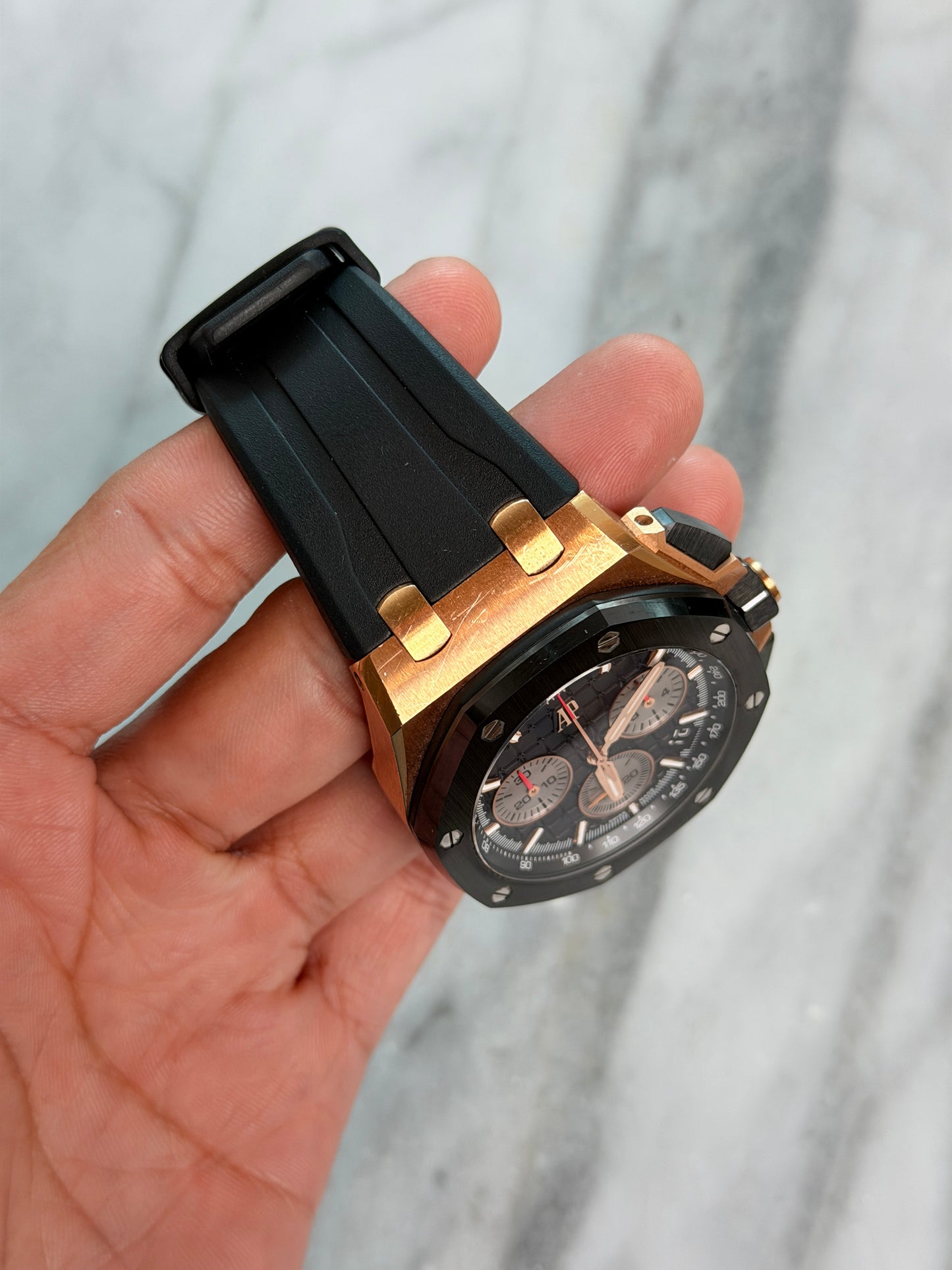 2021 26420RO Offshore 43mm Preowned Complete