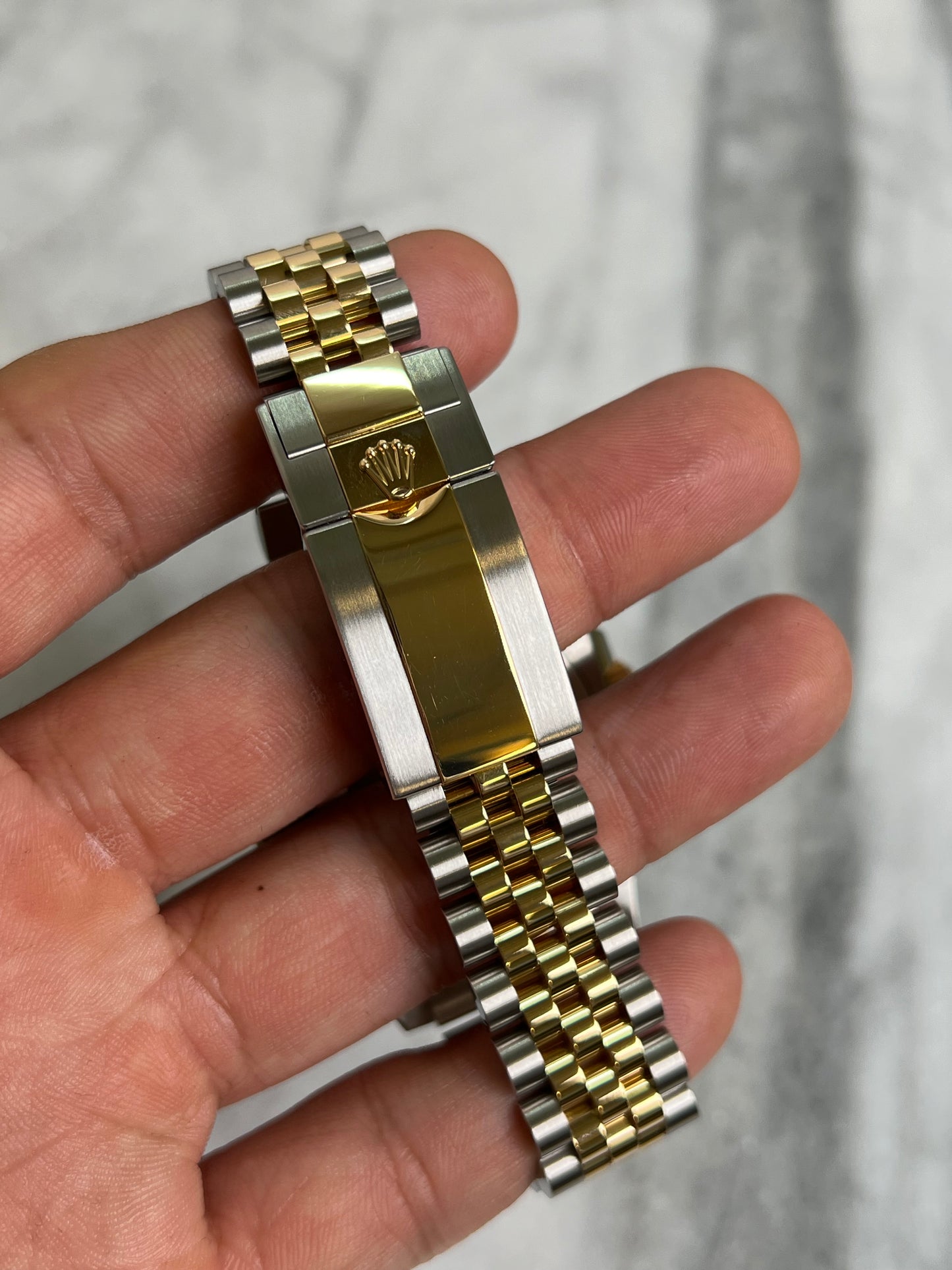 2025 126713GRNR TT GMT Preowned Good / Like New Complete