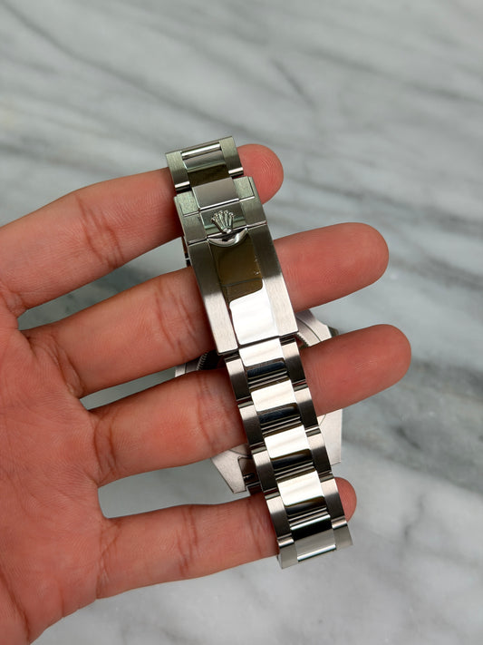 2025 126710BLRO Oyster Pepsi Preowned Good Complete