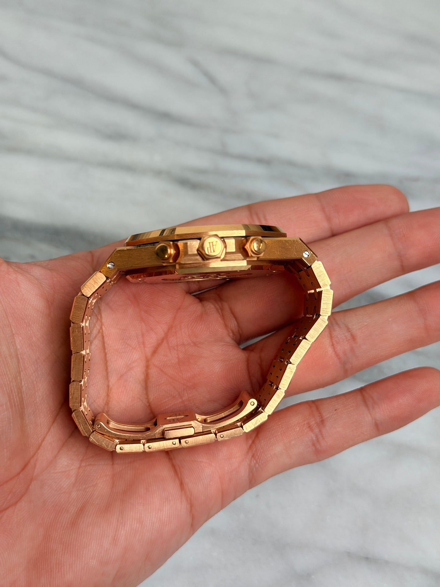 2017 26320OR.OO.1220OR.01 Black on Bracelet Preowned, Card Warranty Complete