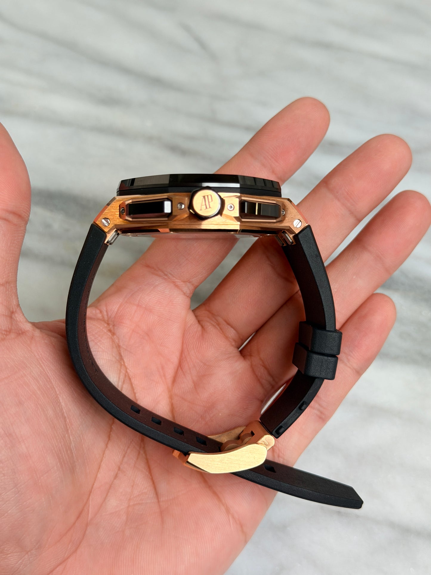 2025 26420RO.OO.A002CA.01 Offshore 43mm New Complete