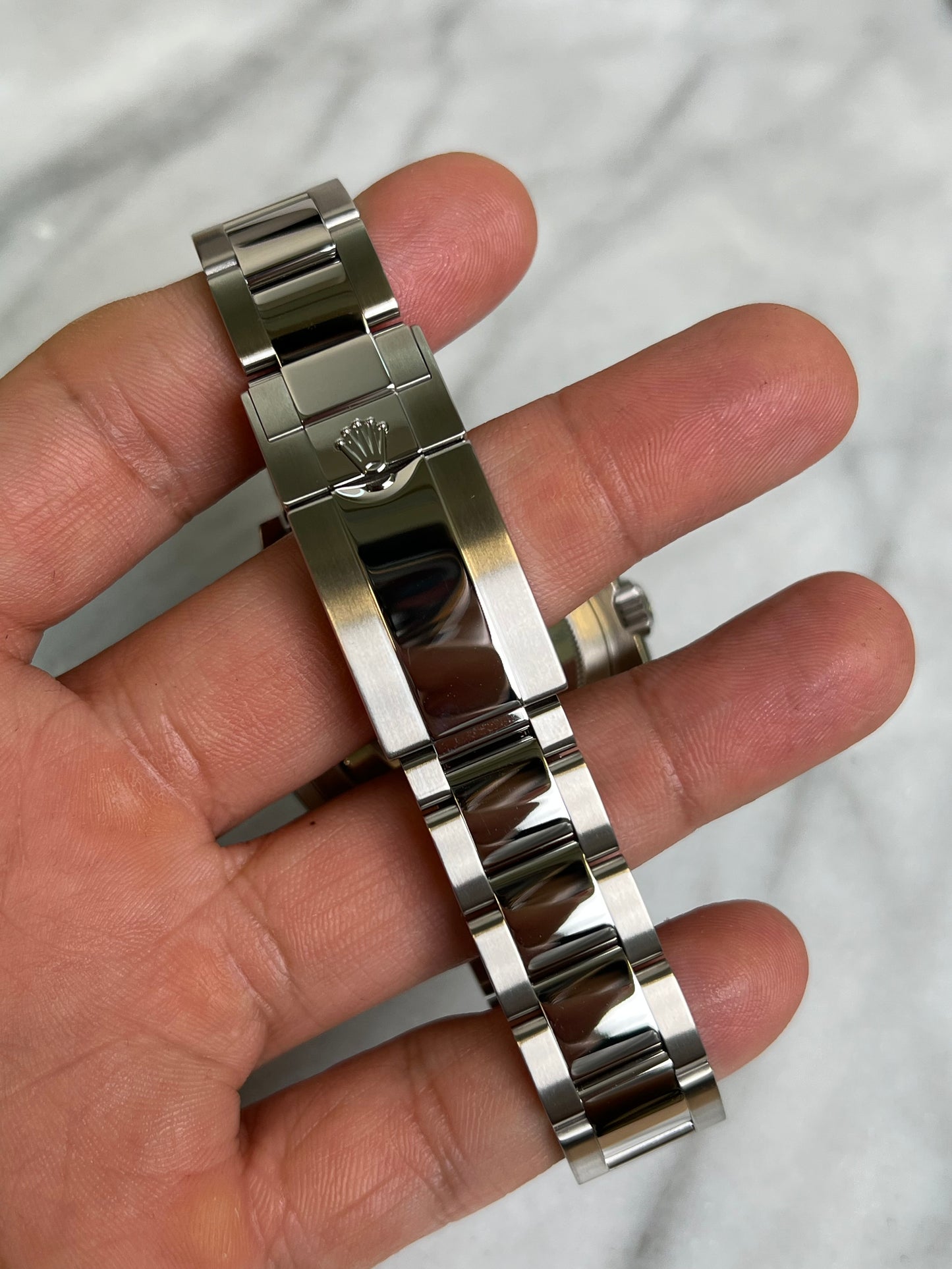 2025 126622 Blue Like New Complete