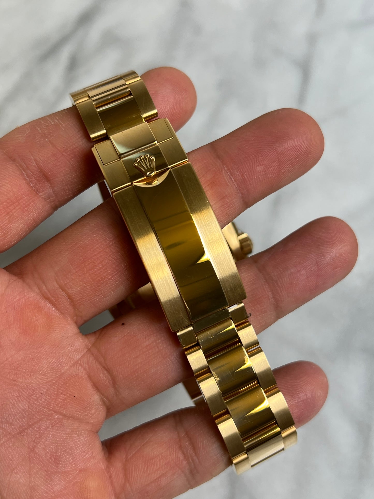 2024 126618LN Black Preowned Good Complete