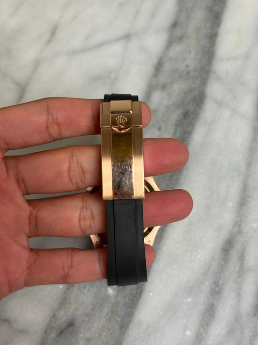 2022 126655 YM40, GF Straps Preowned Complete