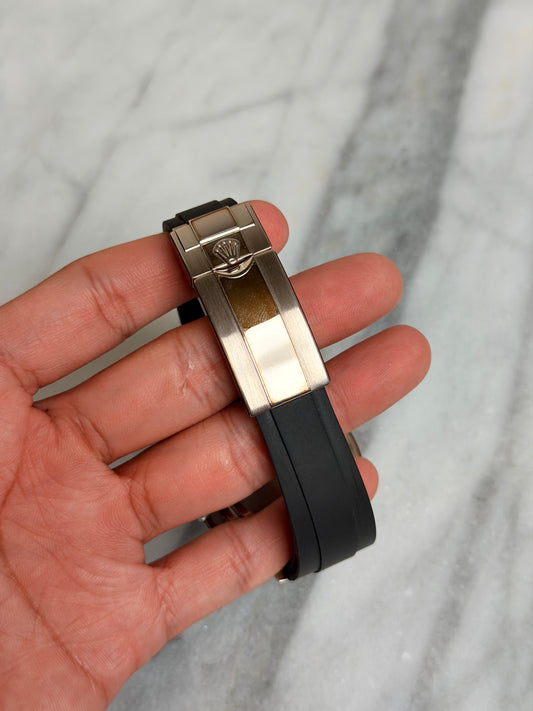 2024 126519LN Grey Preowned Complete