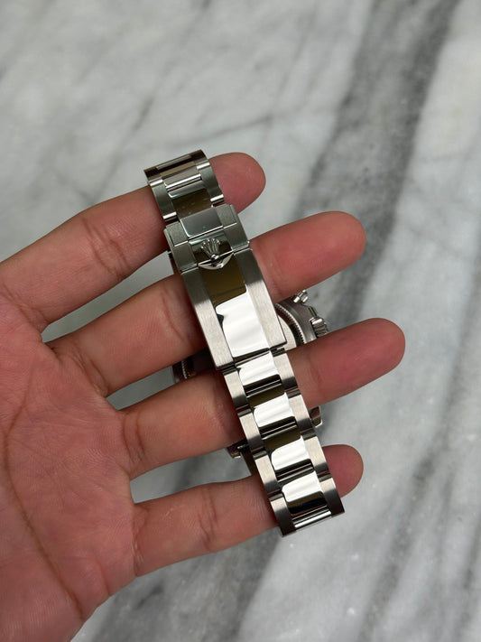 2024 126500LN Panda Like New, Complete