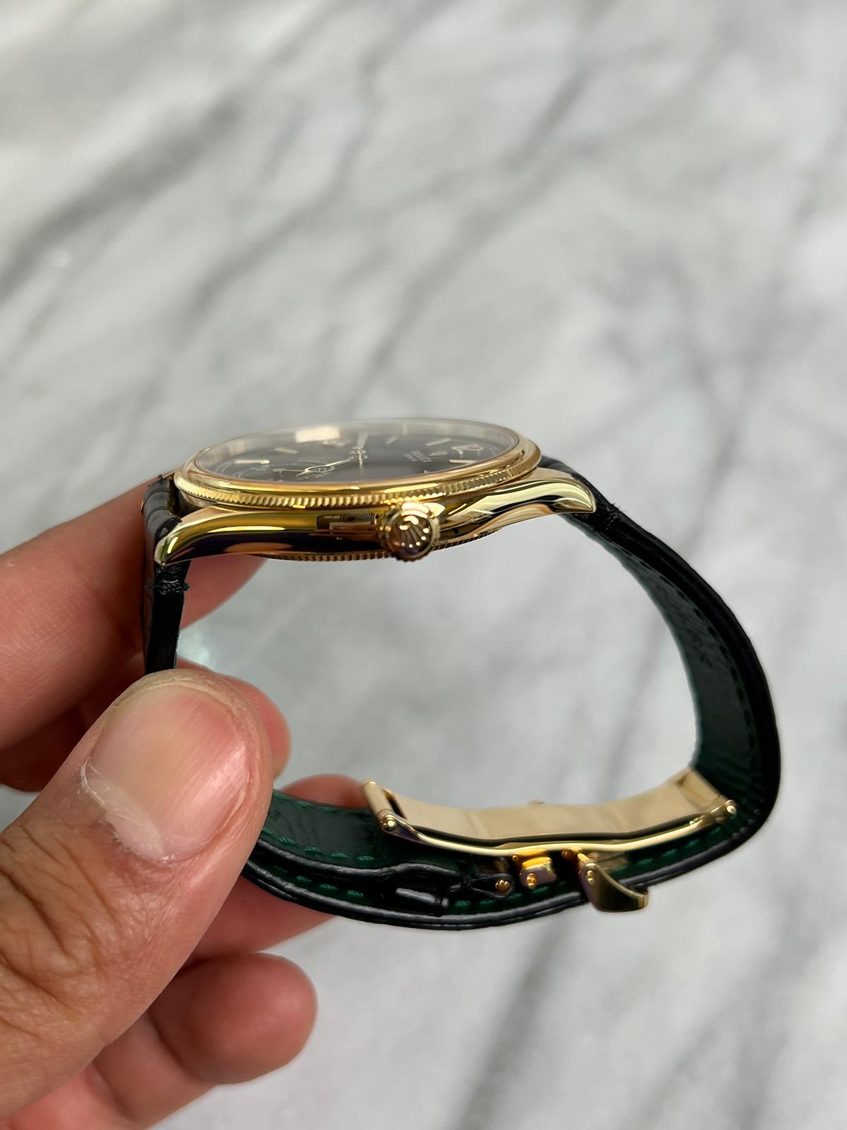 2024 52508 Black 1908 Preowned Good Complete