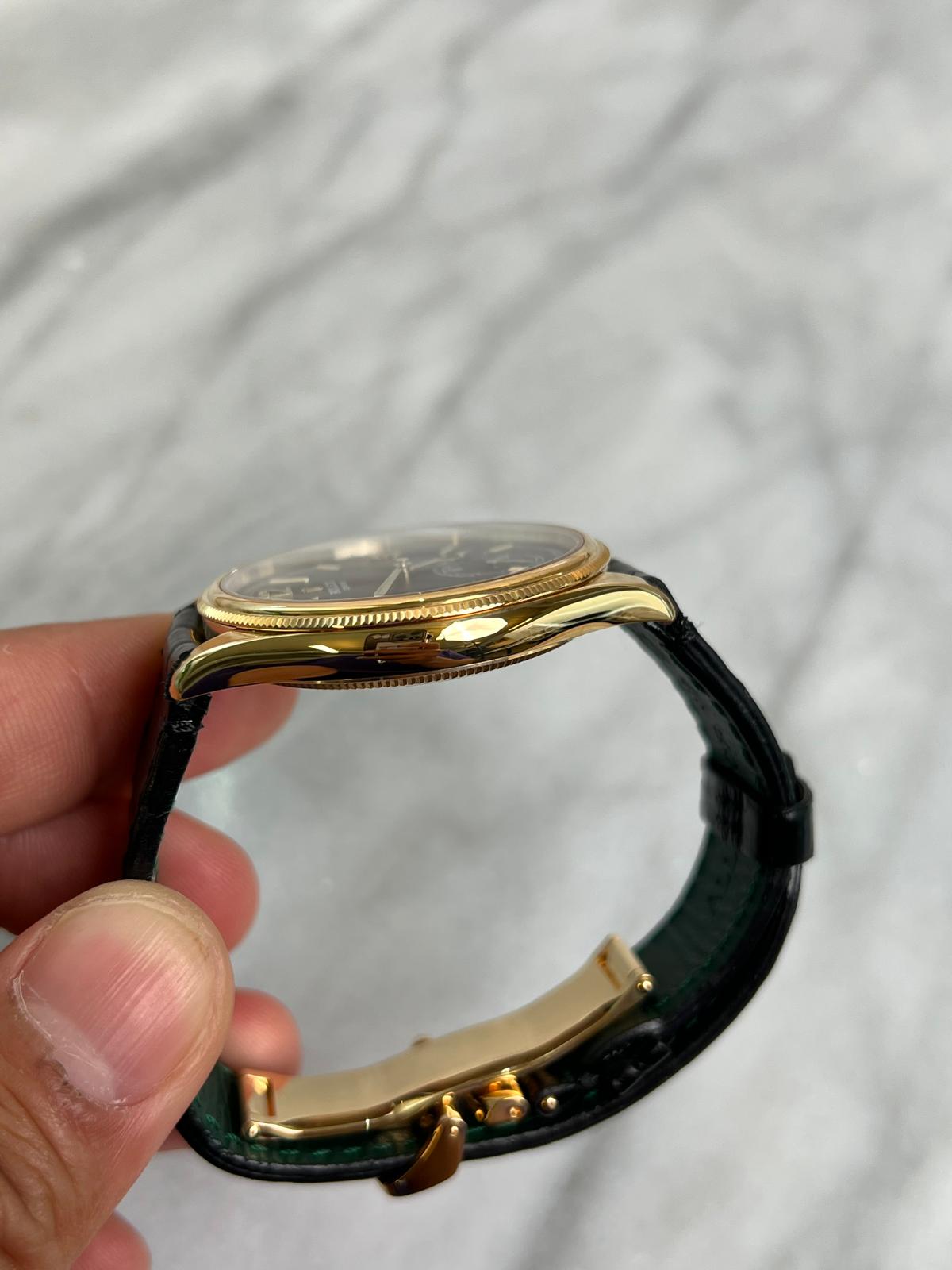 2024 52508 Black 1908 Preowned Good Complete