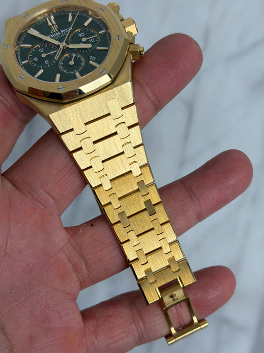 AP 2021 26331BA Green on Bracelet Preowned Complete - 1.5 14532