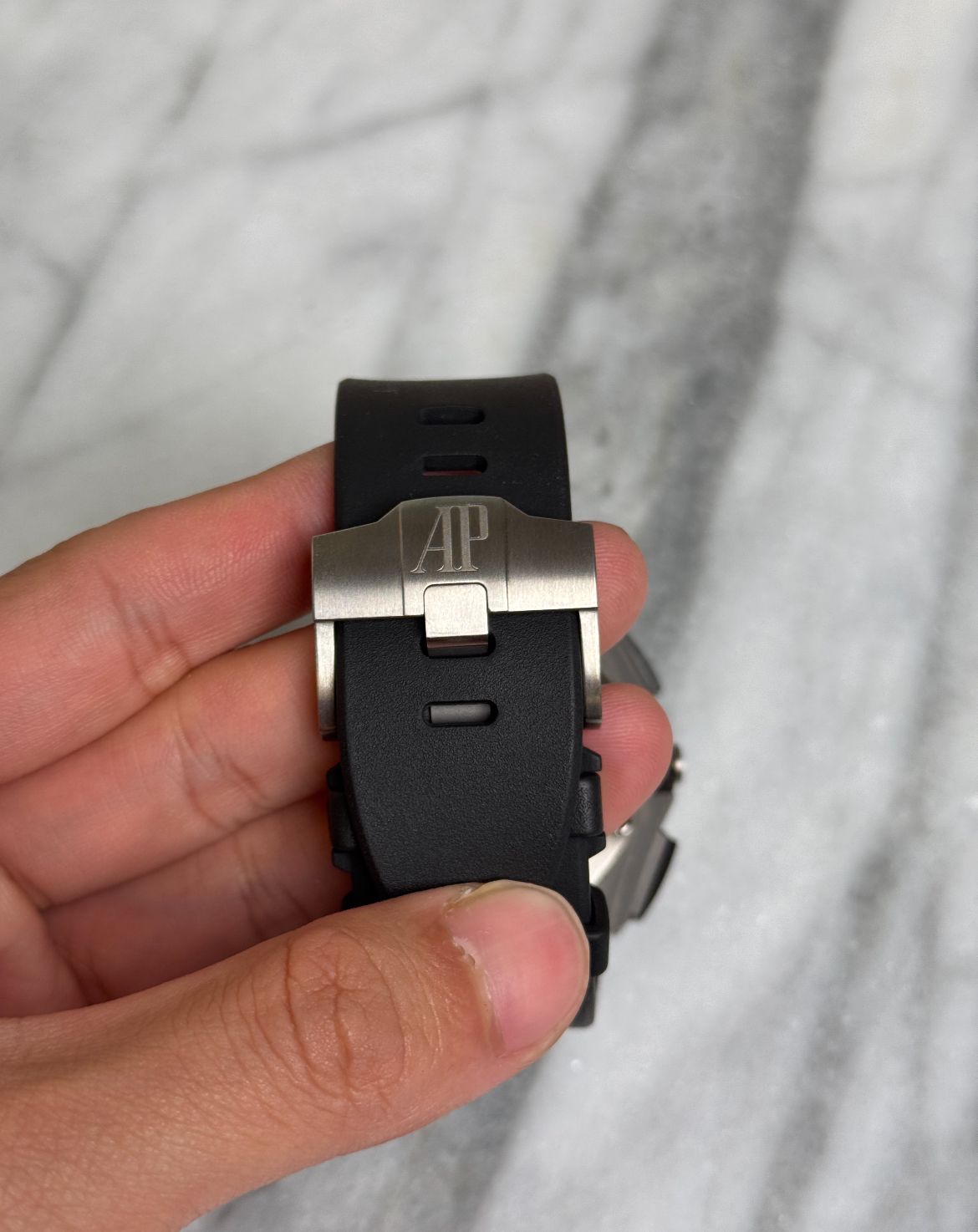 2018 26400IO Grey Titanium Preowned Complete