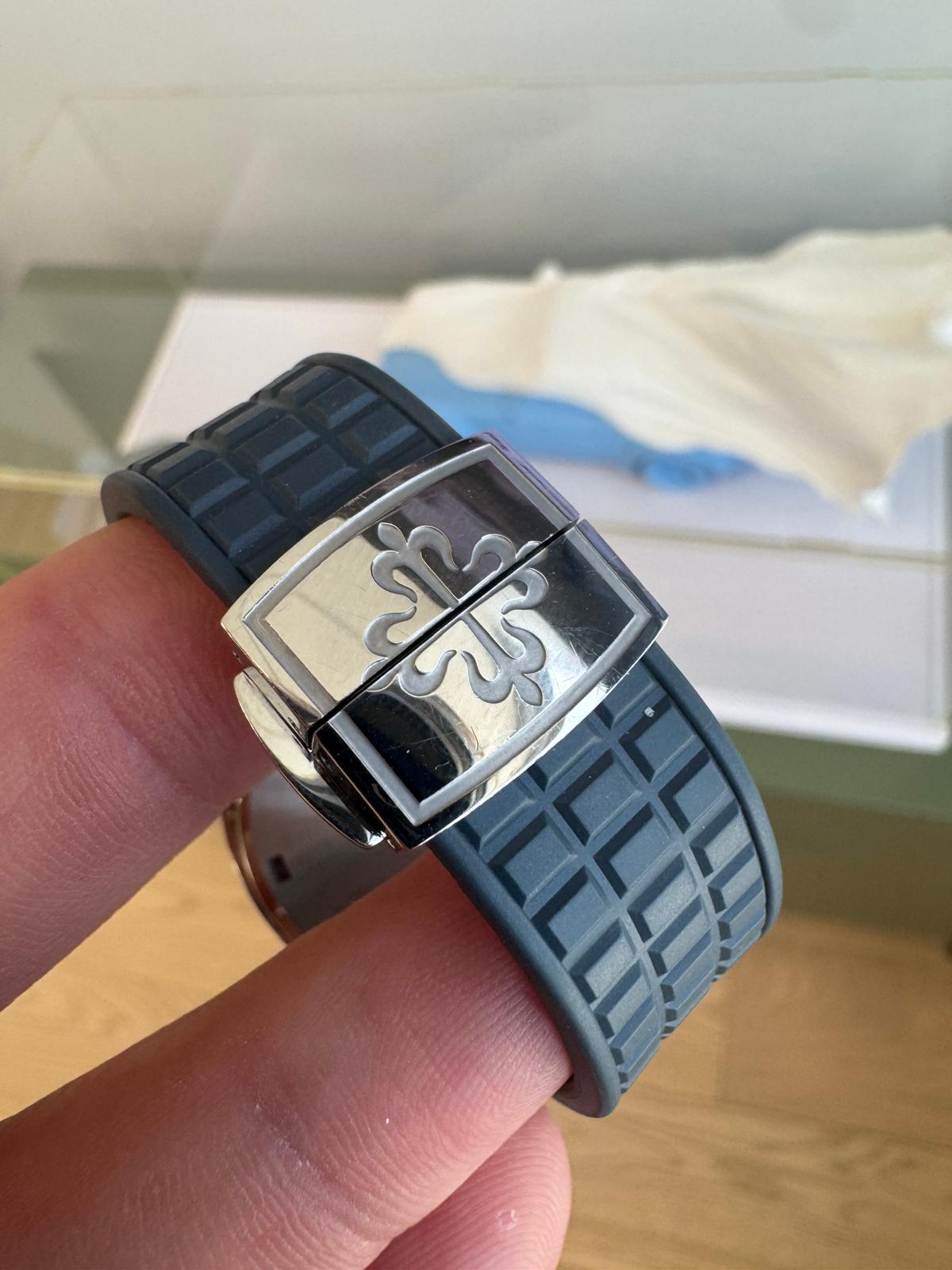 2019 5067A-025 Blue Aquanaut Luce Preowned Complete