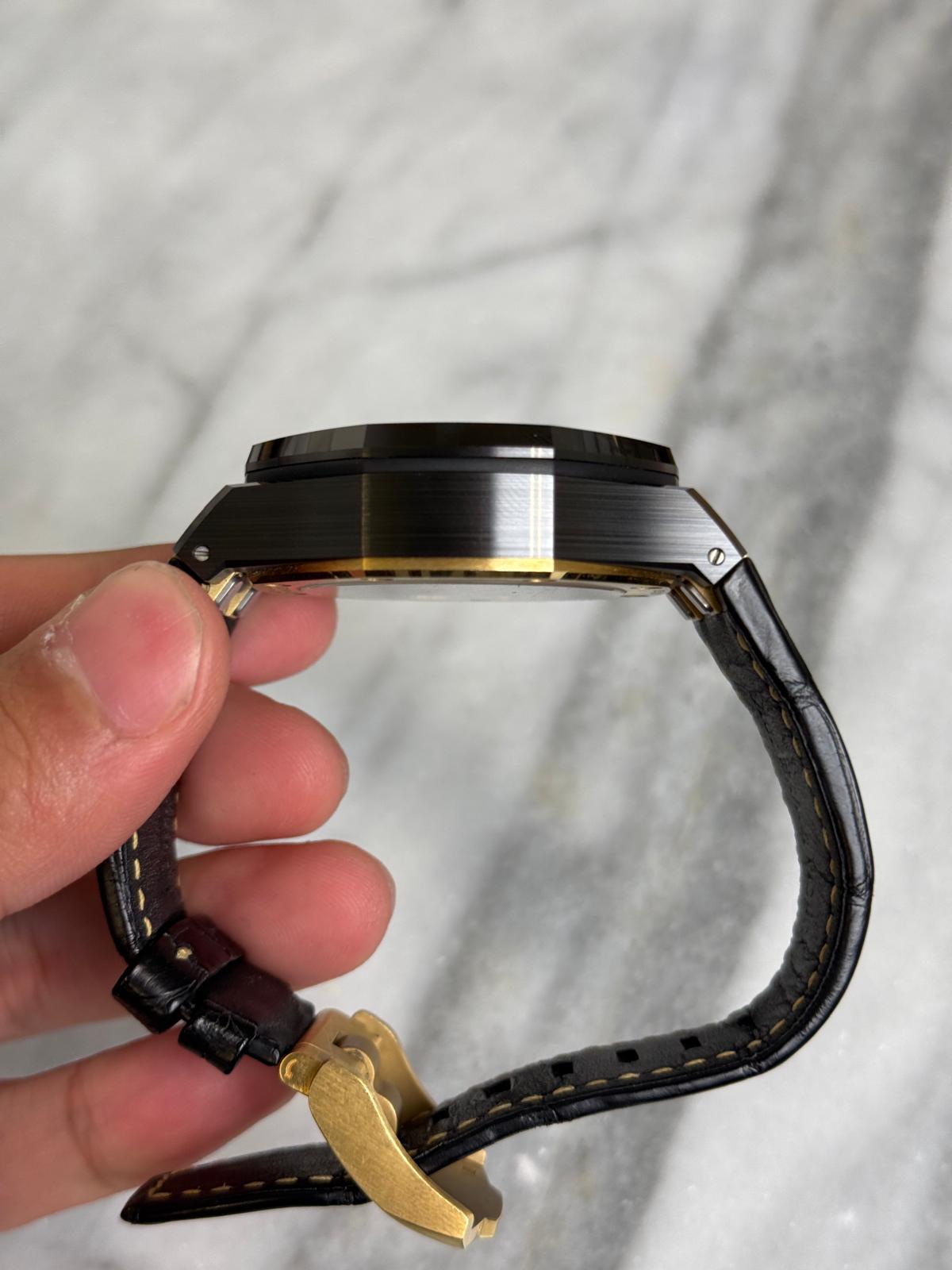 2023 26420CE.OO.A127CR.01 Ceramic Offshore Chrono Preowned Complete