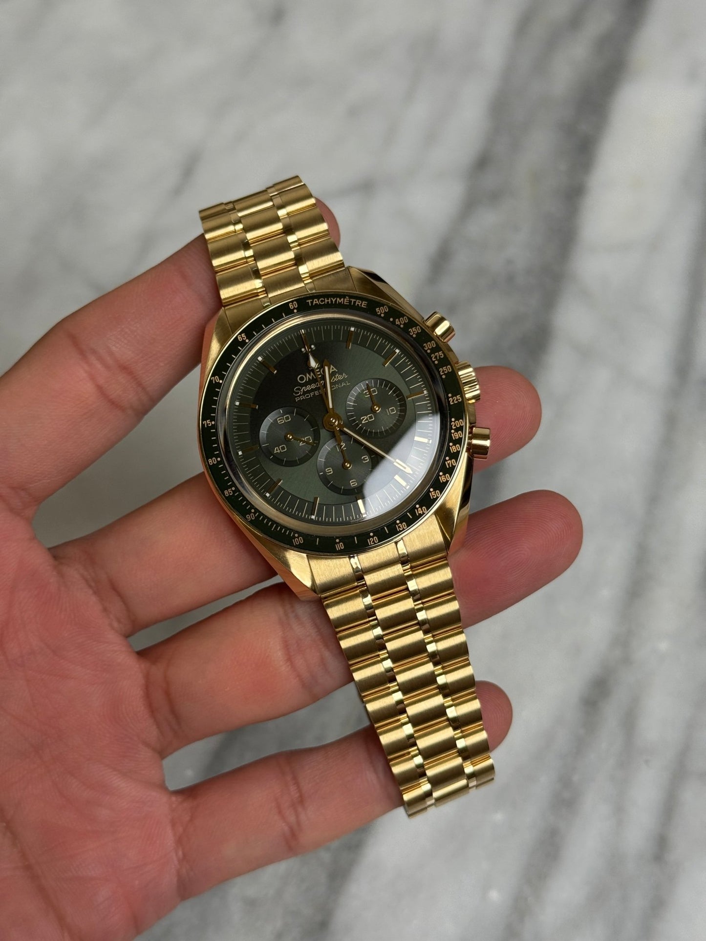 Omega 2025 310.60.42.50.10.001 YG Green Speedmaster on Bracelet New Complete 12126