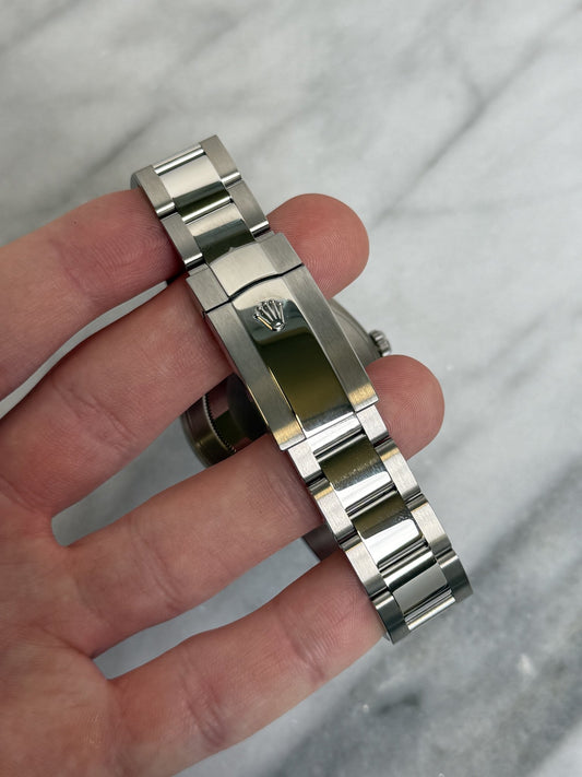 Rolex 2024 126300 Oyster Blue Roman Like New Complete 13331