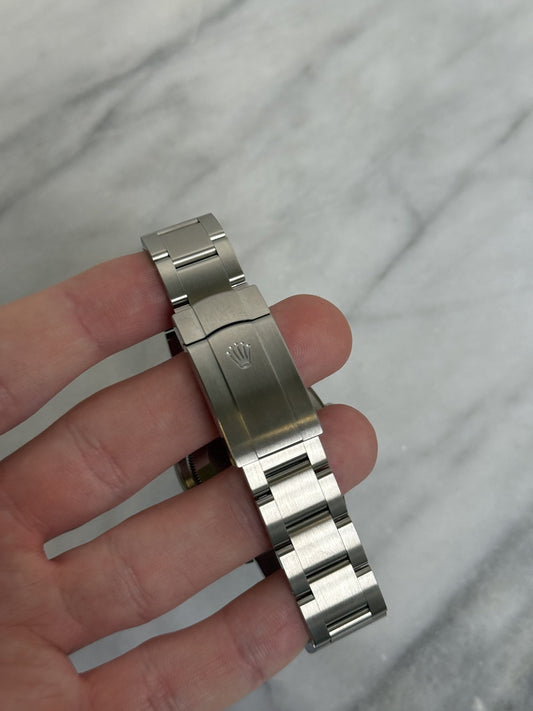 Rolex 2025 126000 Green OP36 Preowned Complete 14113