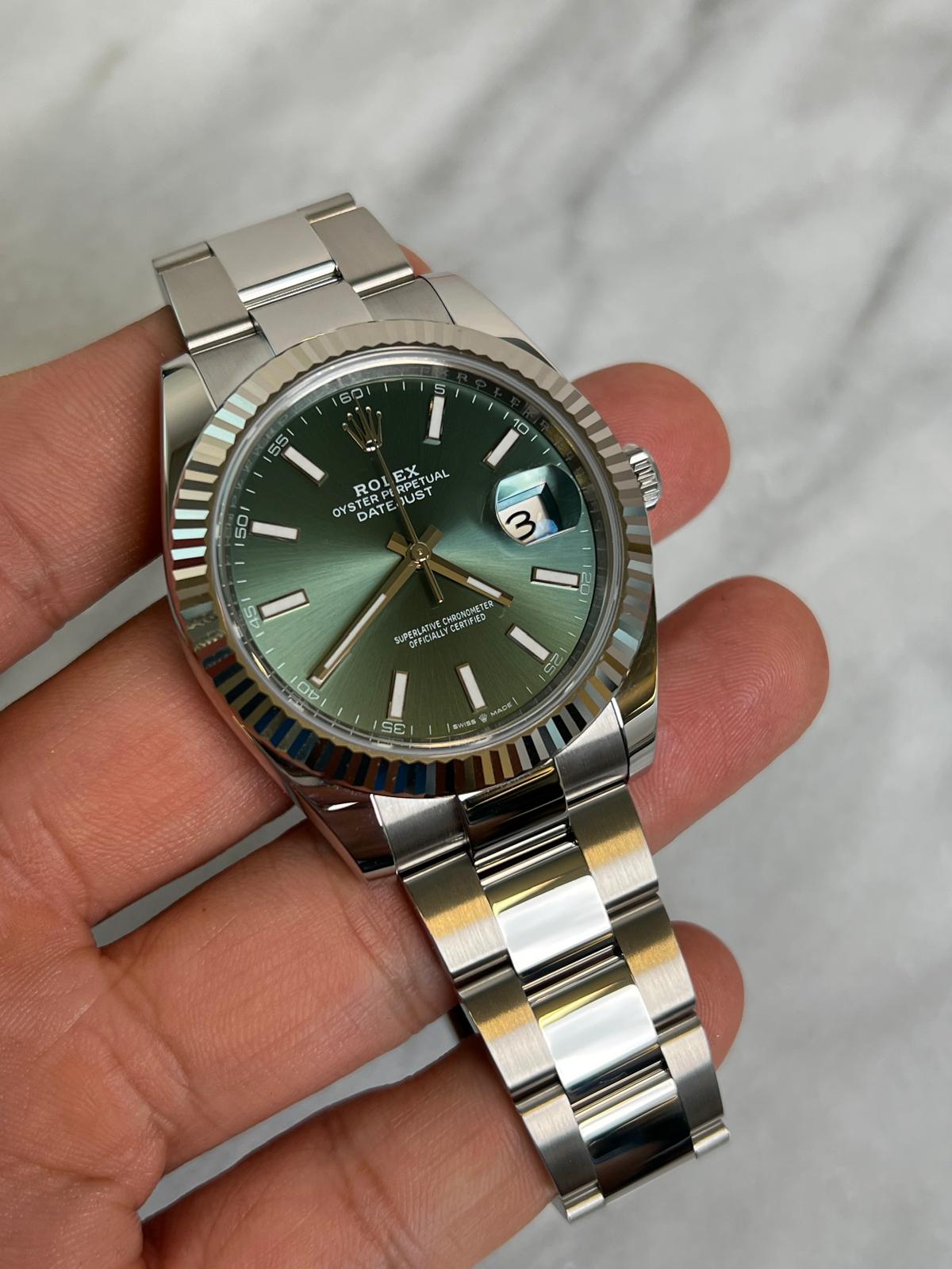 Rolex 2025 126334 Oyster Green Index New Complete 11871