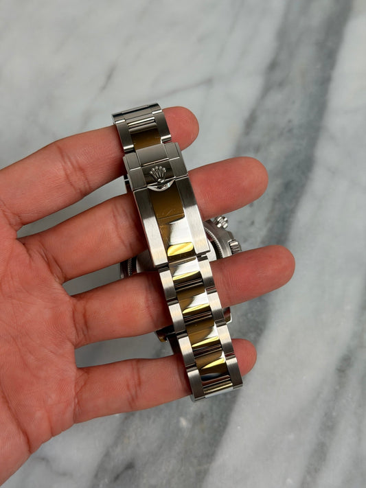 Rolex 2025 126500LN Panda Preowned Good Complete 14645