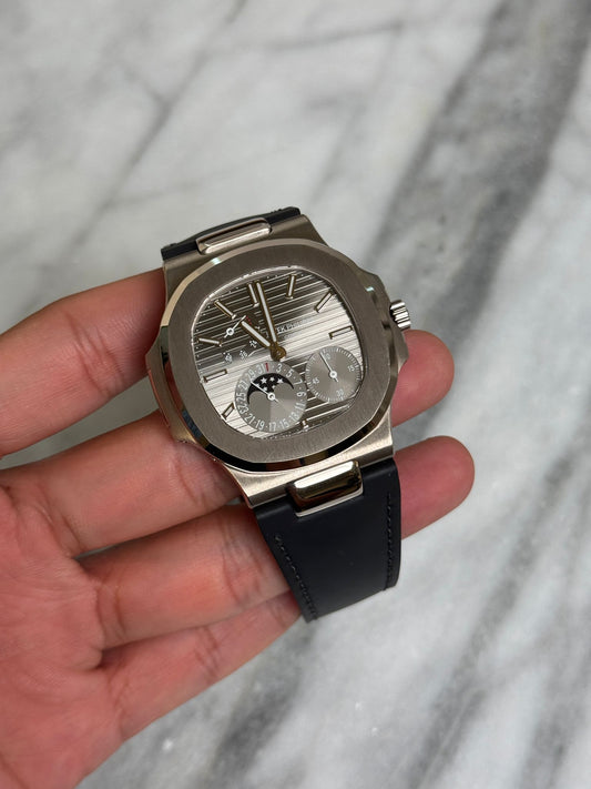 2017 5712G Nautilus WG Preowned Complete
