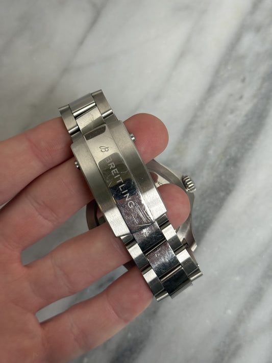 2022 A17376211L2A Super Ocean Turquiose 44mm Preowned Complete