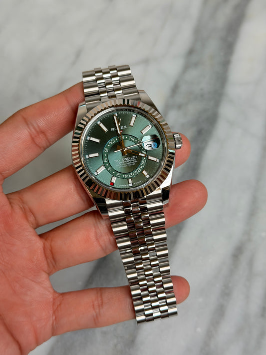 2026 336934 Jubilee Green Sky New, Complete w/ White Tag