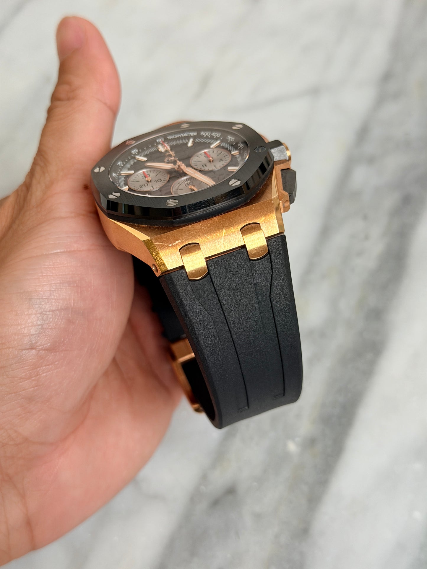2022 26420RO Offshore 43mm Preowned Complete