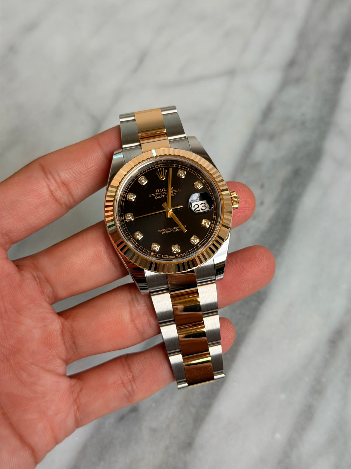 2024 126333G Oyster Black Diamond Preowned Like New Complete