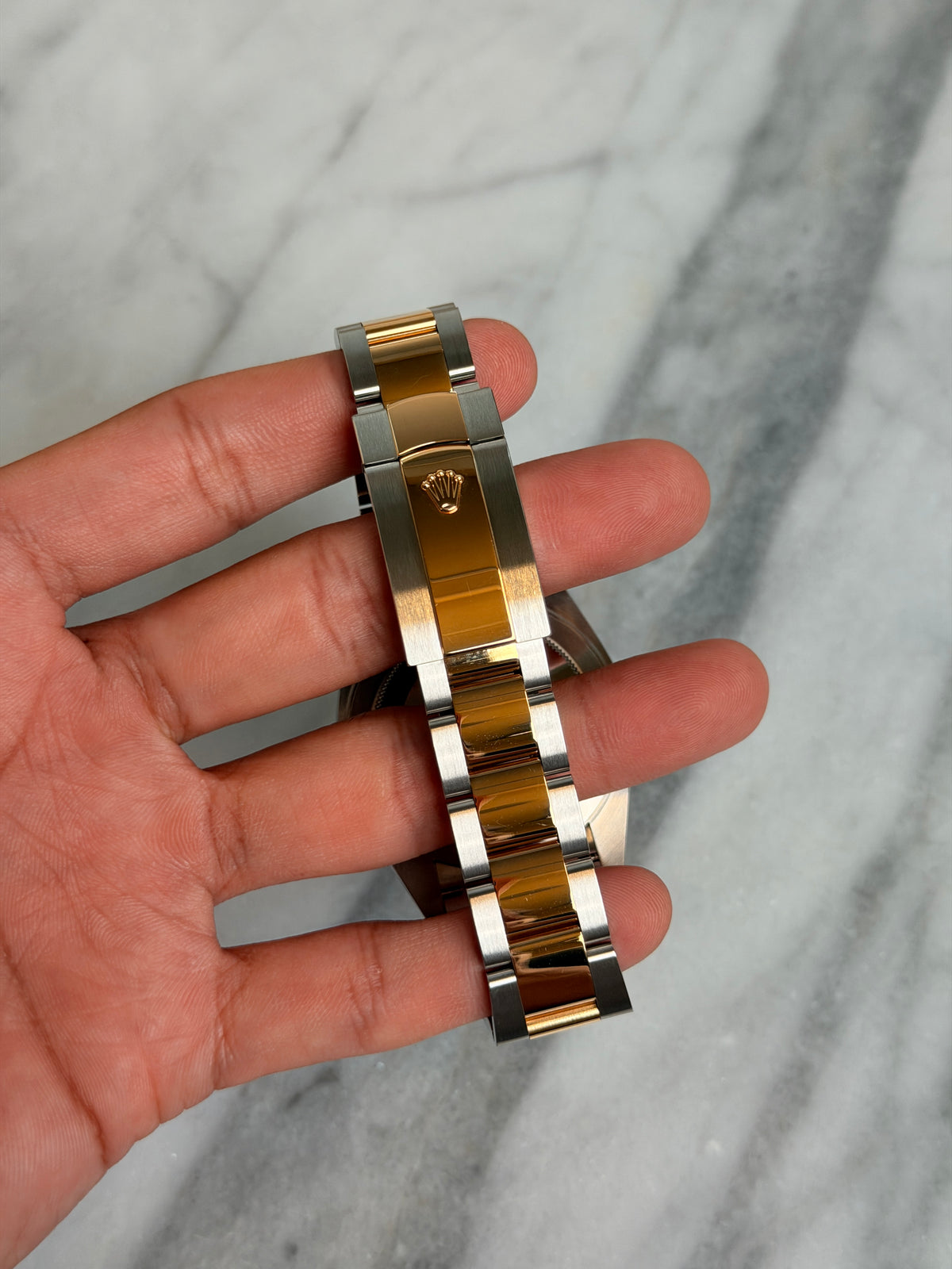 2024 126333G Oyster Black Diamond Preowned Like New Complete