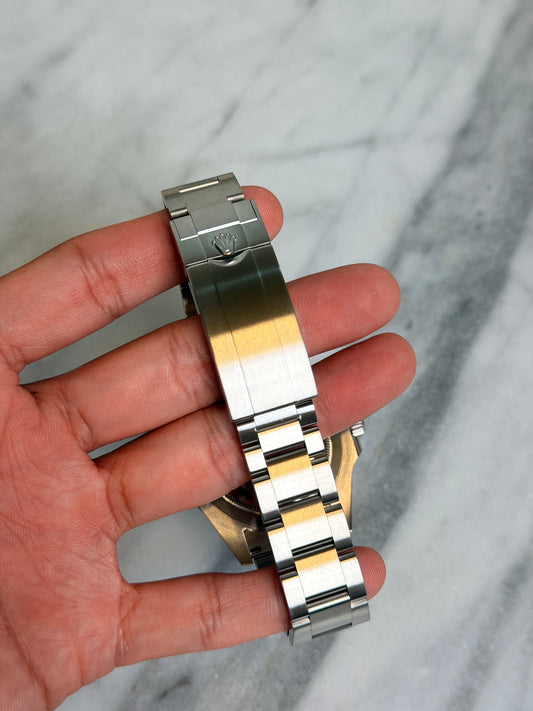 2022 126610LN Sub Date Preowned Complete