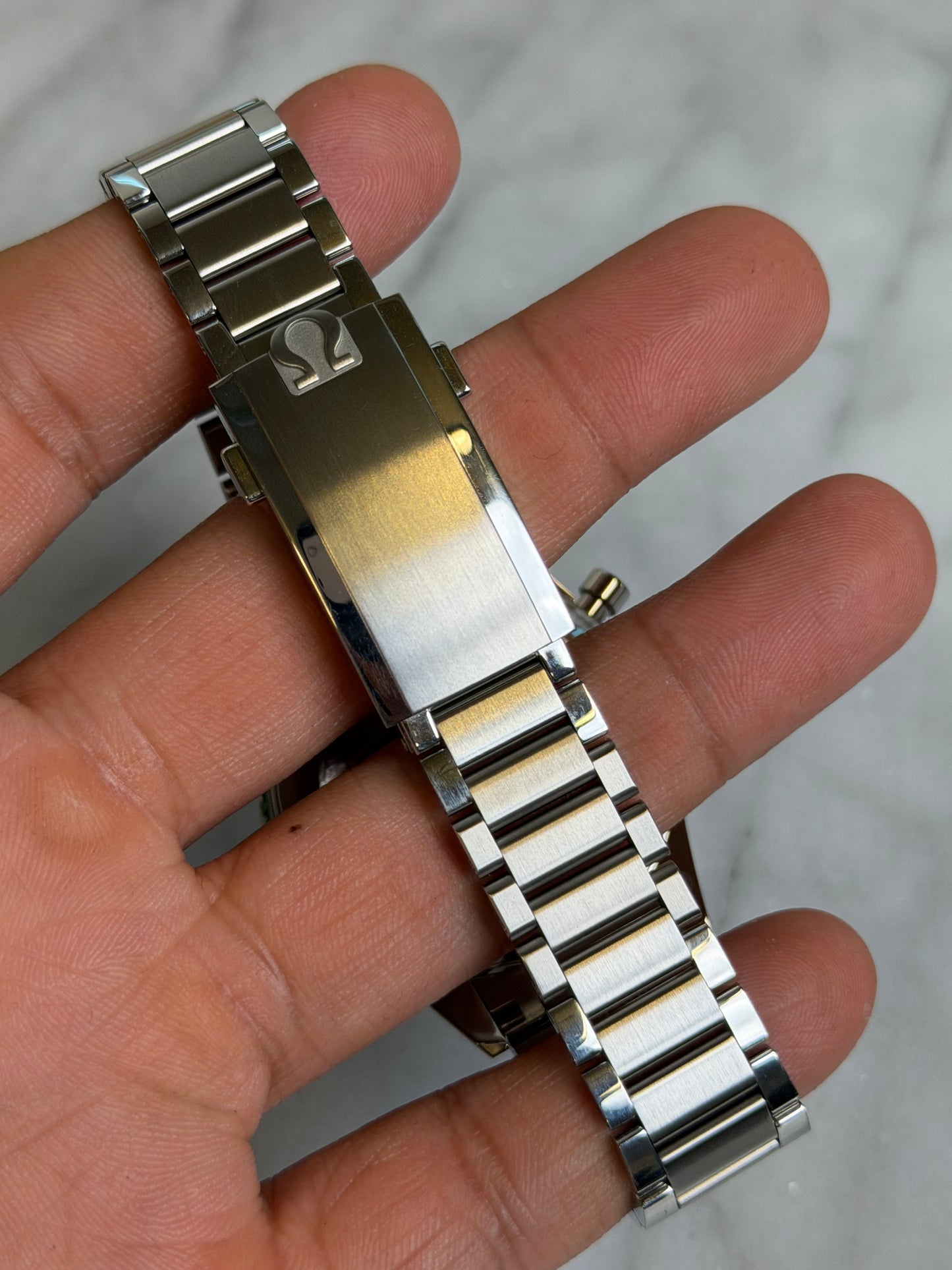 2025 310.30.40.50 FOIS on Bracelet Preowned Complete