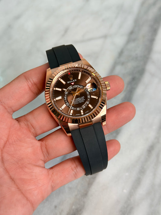 2022 326235 Choco Skyflex Preowned Good Complete