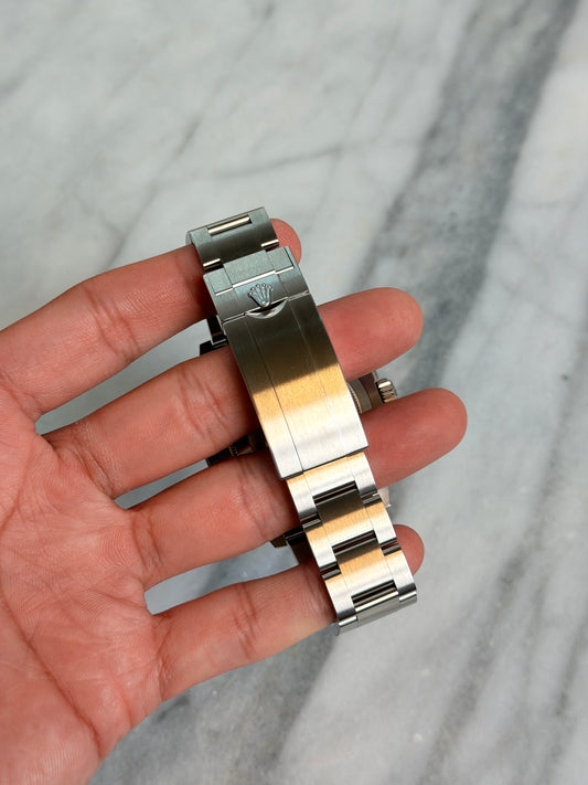2025 124060 No Date Preowned and Polished Complete