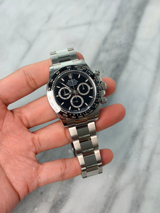 2025 126500LN Black Preowned Good Complete