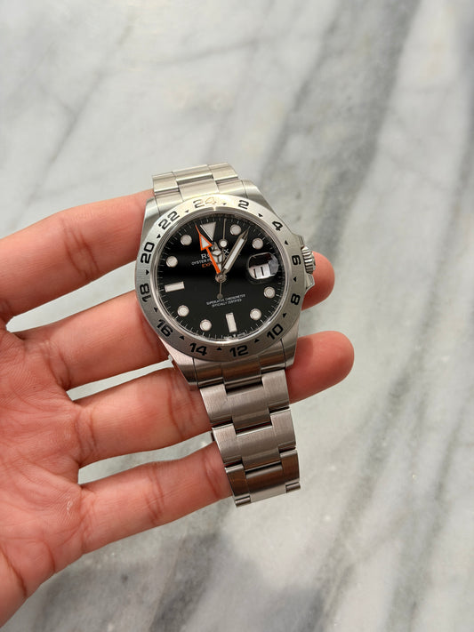2021 226570 Black Preowned Complete
