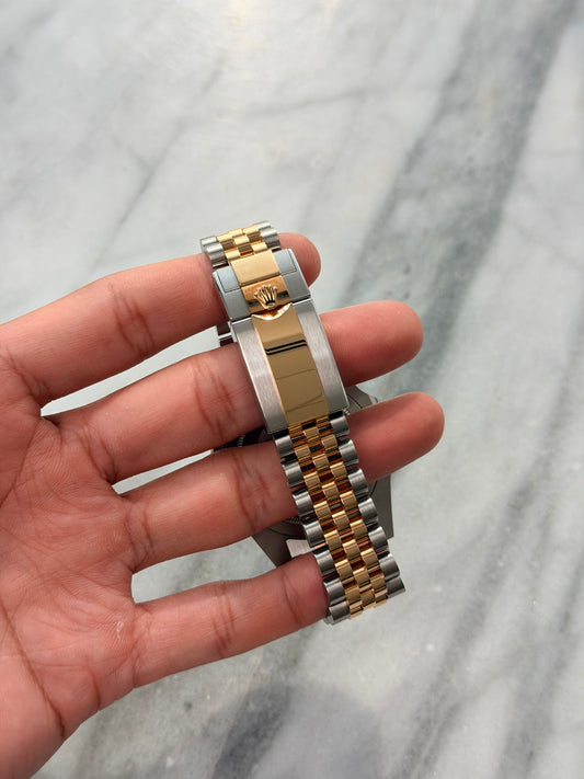 2024 126713GRNR TT GMT Like New Complete