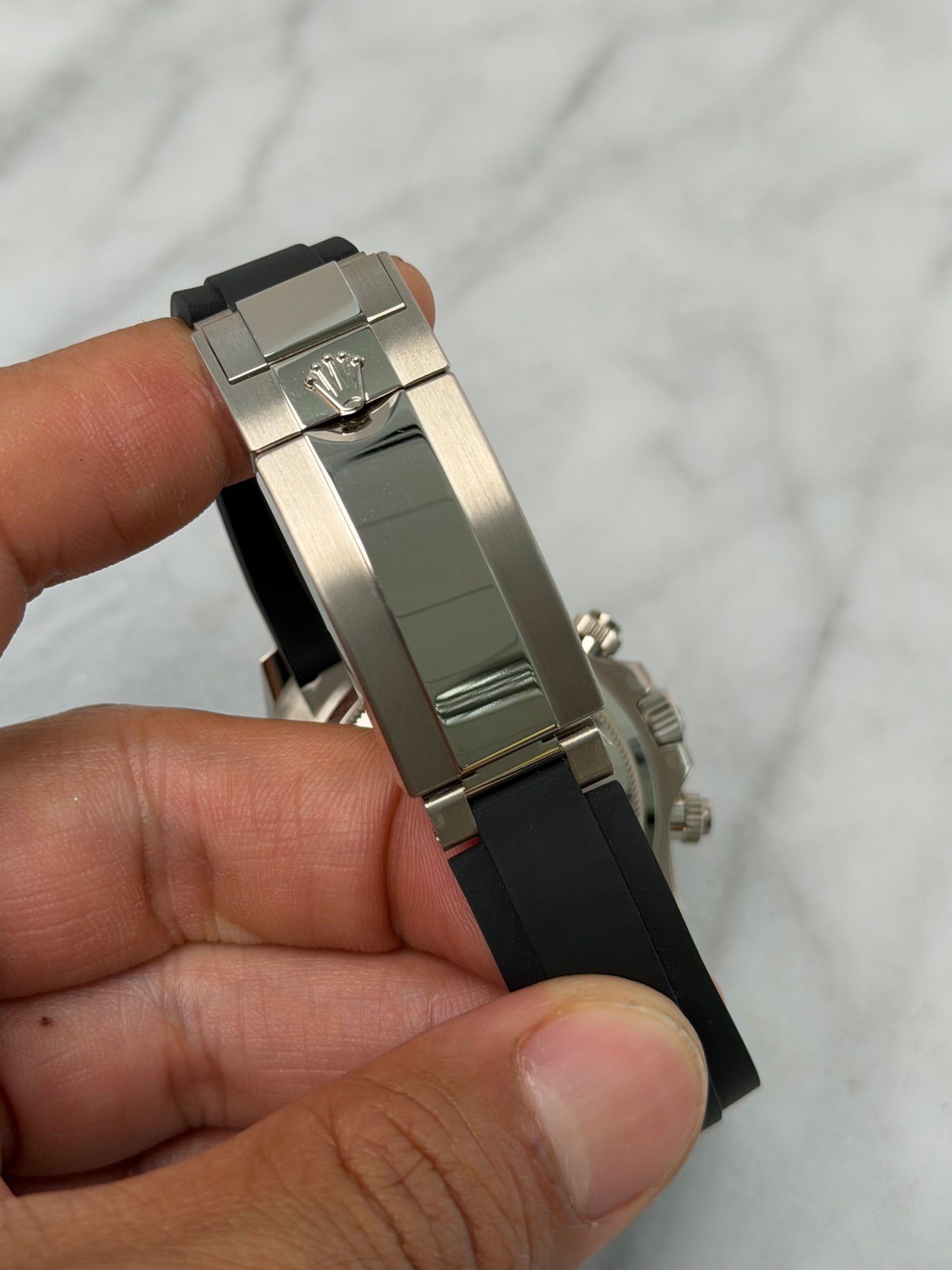 2025 126519G Black Diamond Preowned Good Complete w/ White Tag