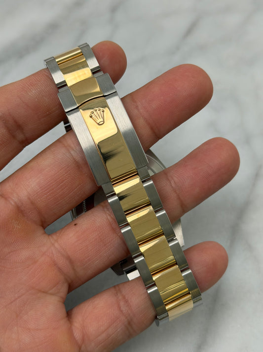 2025 126333 Oyster Wimbledon Preowned Complete w/ White Tag