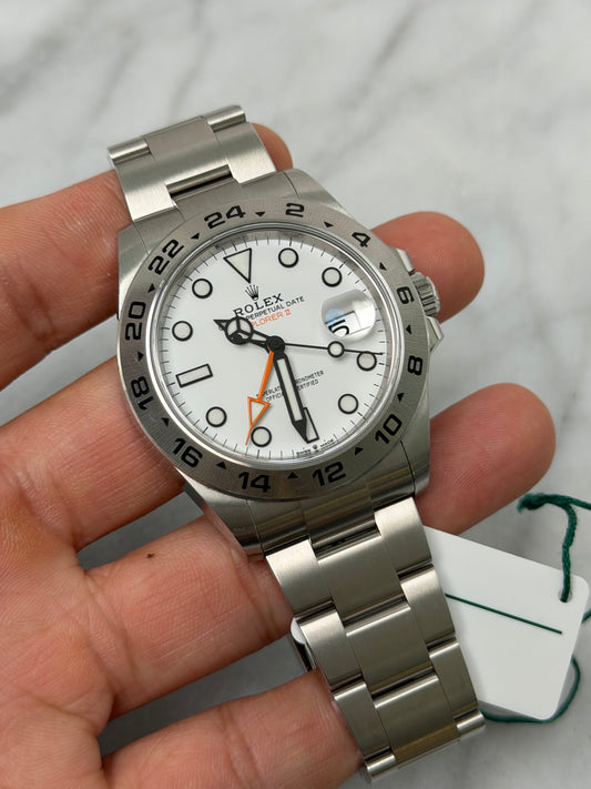2023 226570 Polar Preowned Complete w/ White Tag
