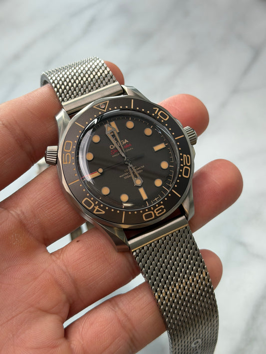 2025 210.90.42.20.01.001 James Bond Seamaster Like New Complete