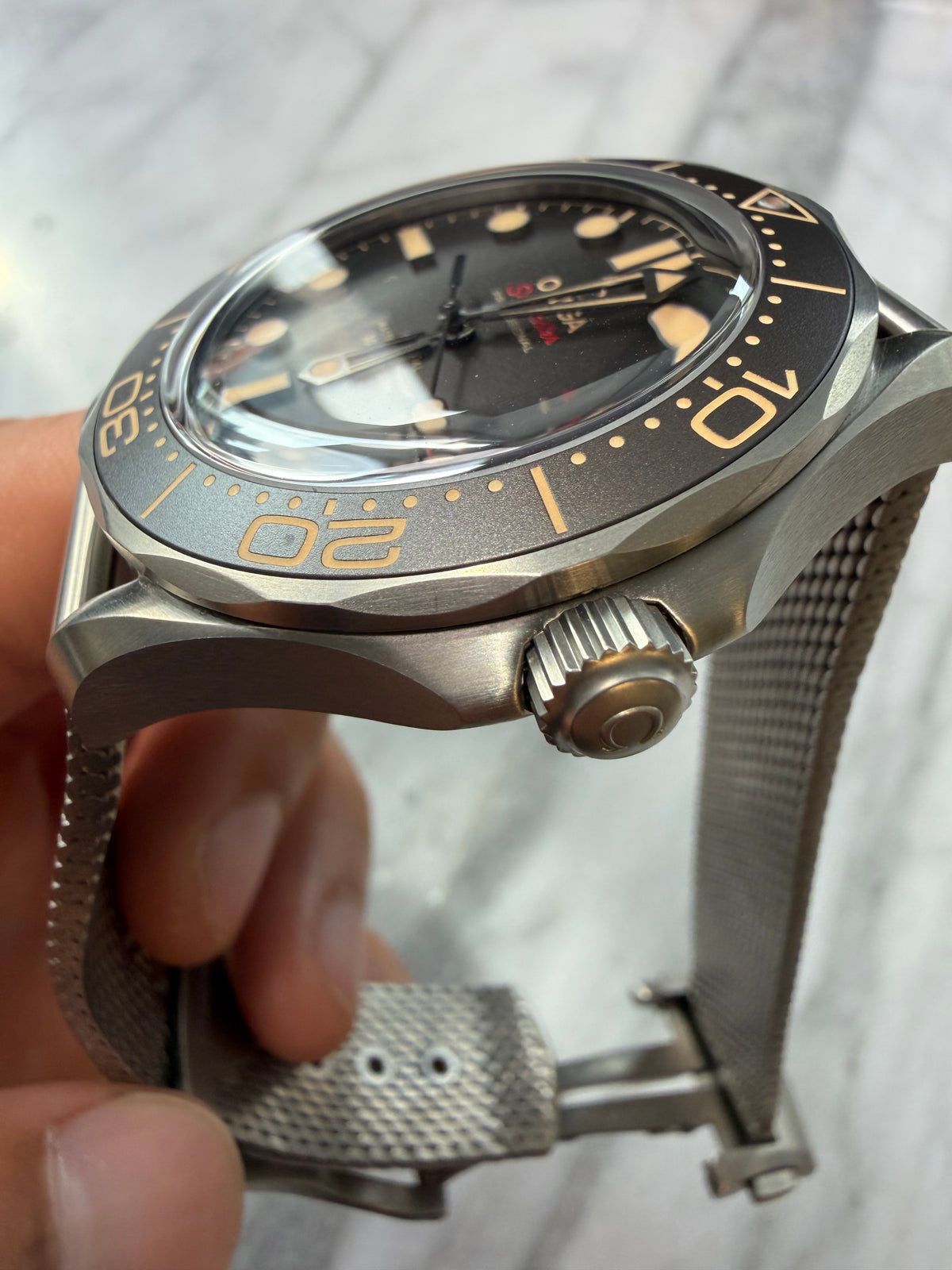 2025 210.90.42.20.01.001 James Bond Seamaster Like New Complete