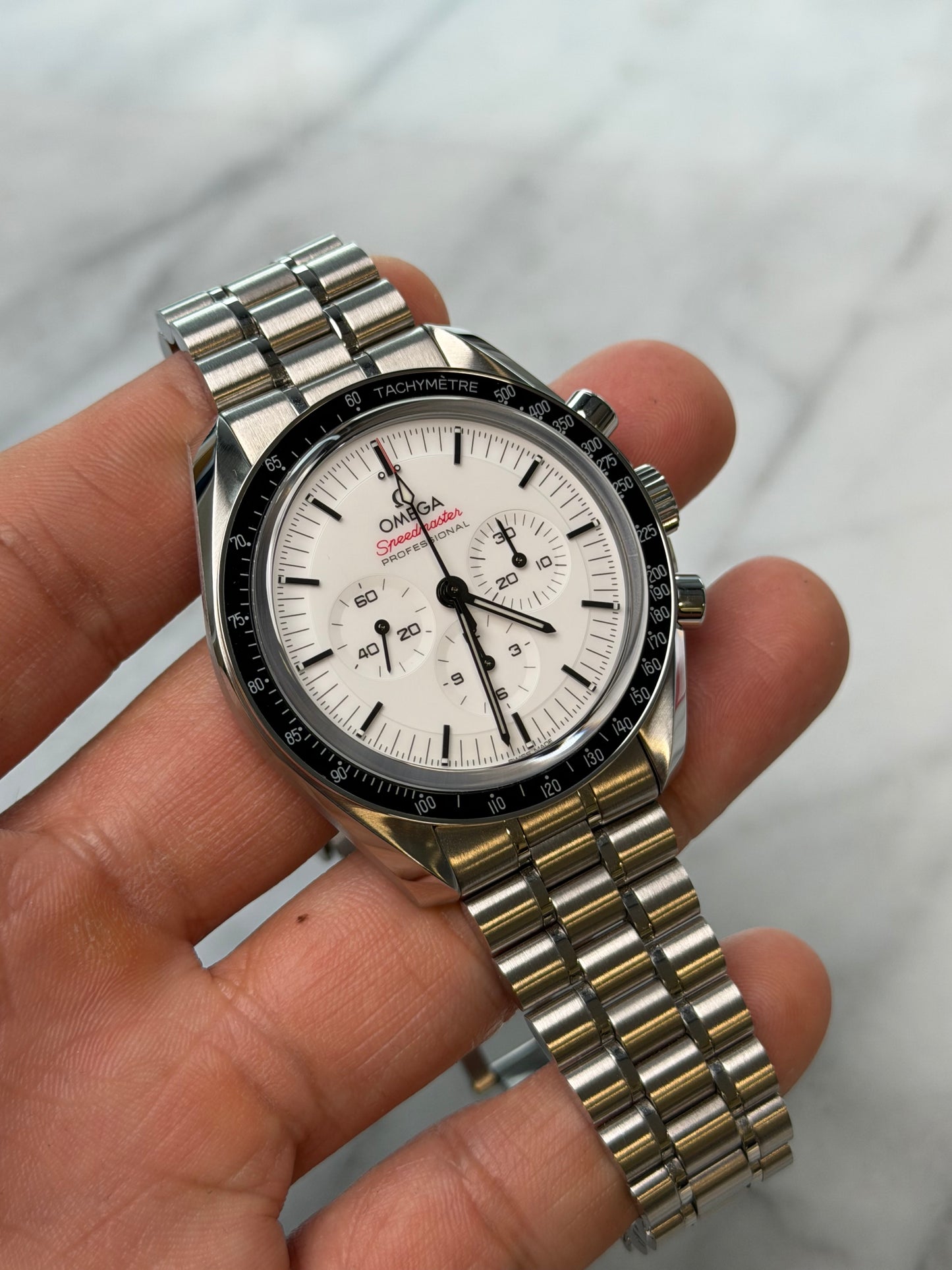 2025 310.30.42.50.04.001 White Speedmaster New Complete