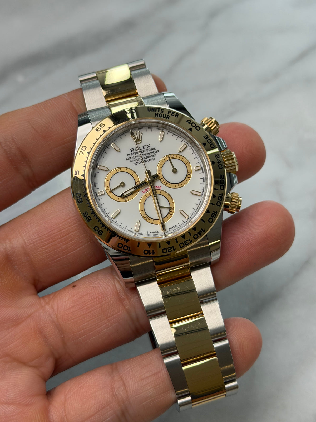 2026 126503 White Preowned Good Complete